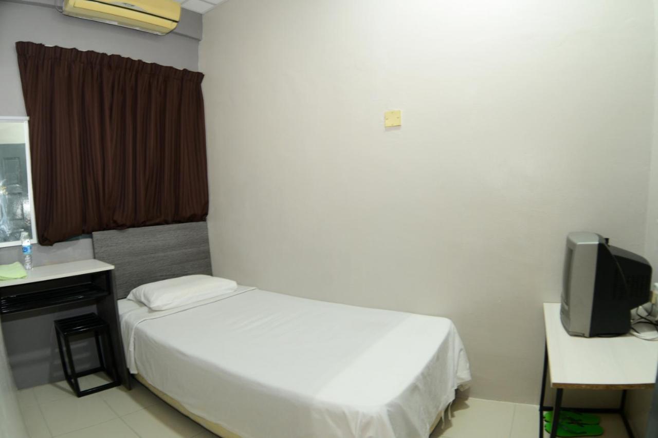 Poly Star Hotel Kuala Lipis Extérieur photo